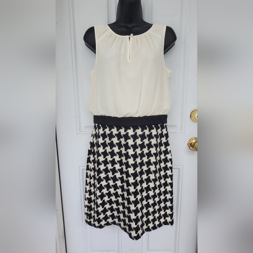 LOFT Cream and Black Houndstooth Dress